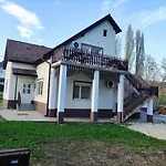 شقة Gyoengyike Apartmanhaz