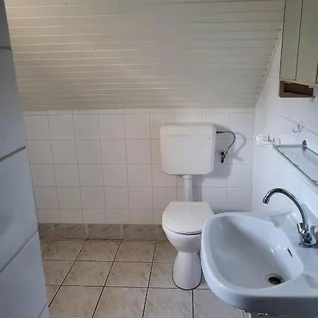 Gyoengyike Apartmanhaz * Vonyarcvashegy