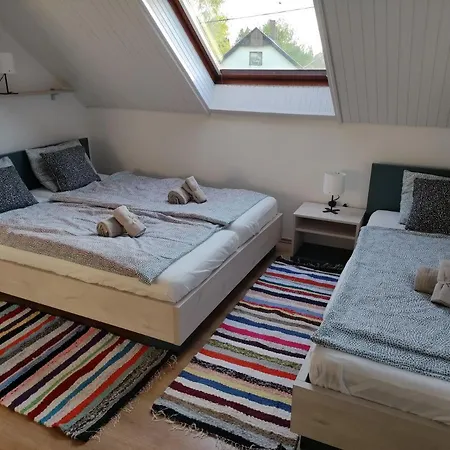 Gyoengyike Apartmanhaz * Vonyarcvashegy