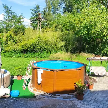 Gyoengyike Apartmanhaz Apartment Vonyarcvashegy