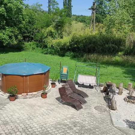 Gyöngyike Apartamento *