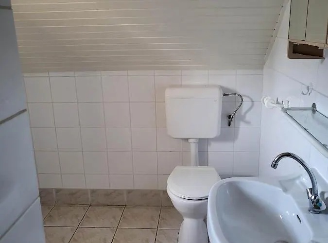 Gyoengyike Apartmanhaz * פוניארצוושהג'